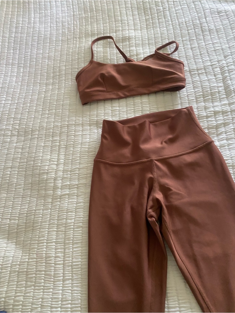 Alo  Yoga XS  airlift set like new